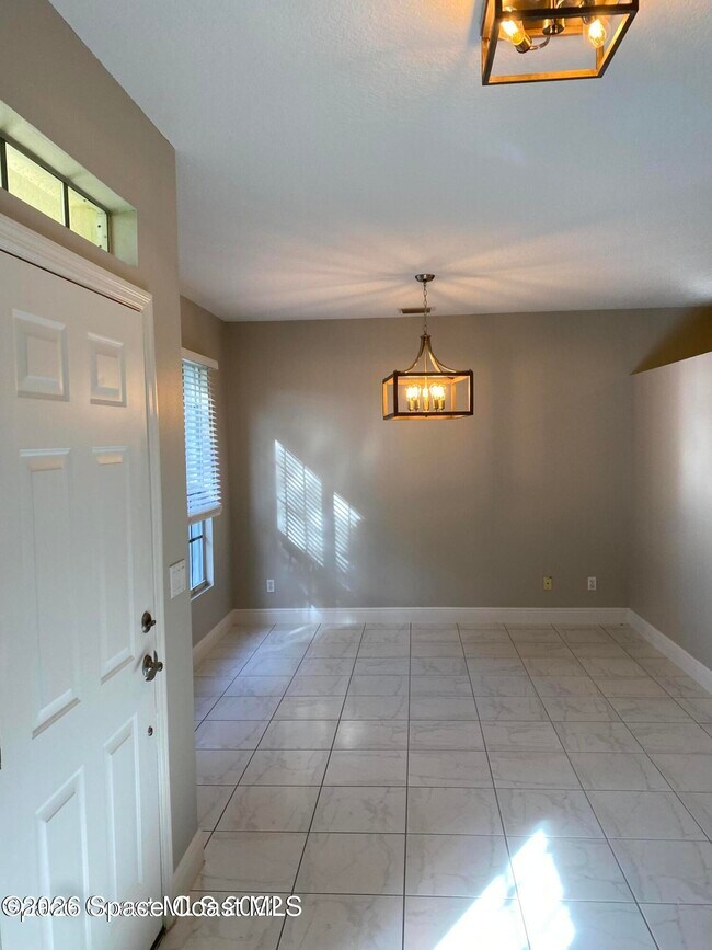 Foto del edificio - 5144 Ivory Way