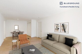 Building Photo - 5441 Columbia Rd