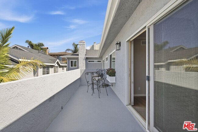 Foto del edificio - 1807 Carnegie Ln