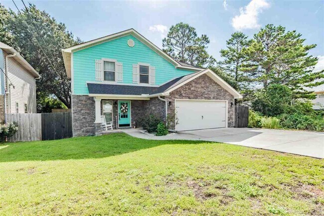 Foto del edificio - 5870 Resort Ave