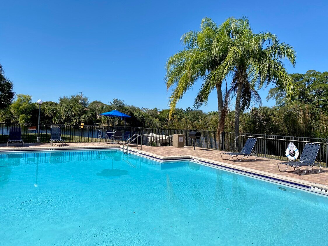 6701 W Oakland Park Blvd, Fort Lauderdale, FL 33313