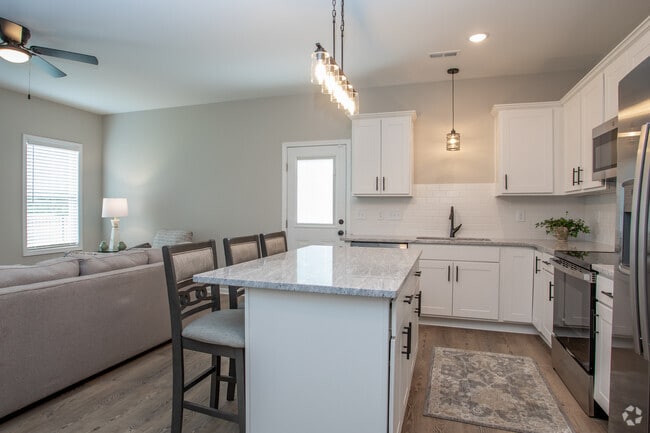 3BR, 2.5BA - 1,475SF - Kitchen - Parkwood West Townhomes