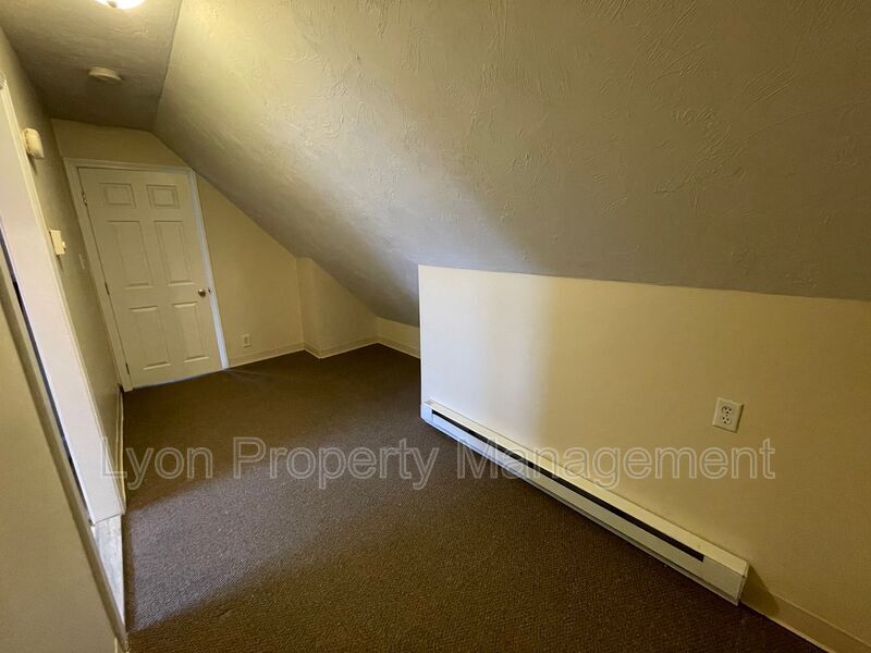 39 Falmouth St Unit B, Attleboro, MA 02703 Condo for Rent in