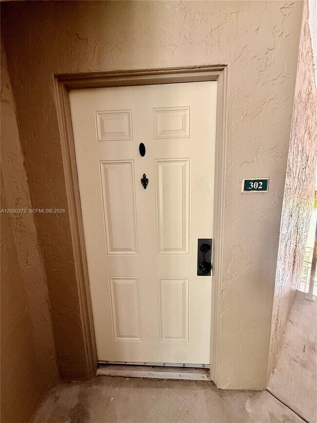 Foto del edificio - 1845 Palm Cove Blvd