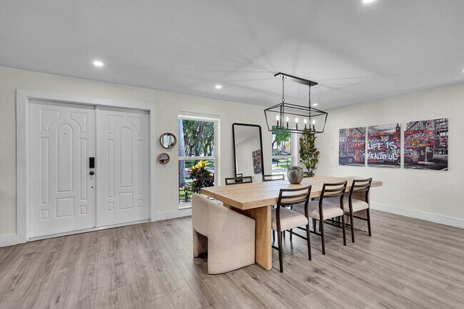 Foto del edificio - 10108 SW 53rd Ct