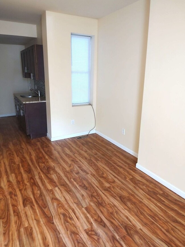 Building Photo - 1507 W Stiles St
