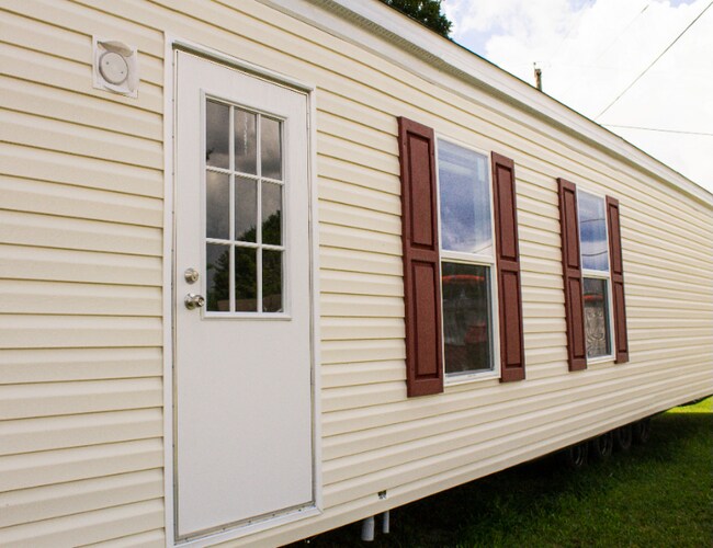Building Photo - 301 Givens Ln