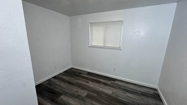 Foto del edificio - 1319 J St