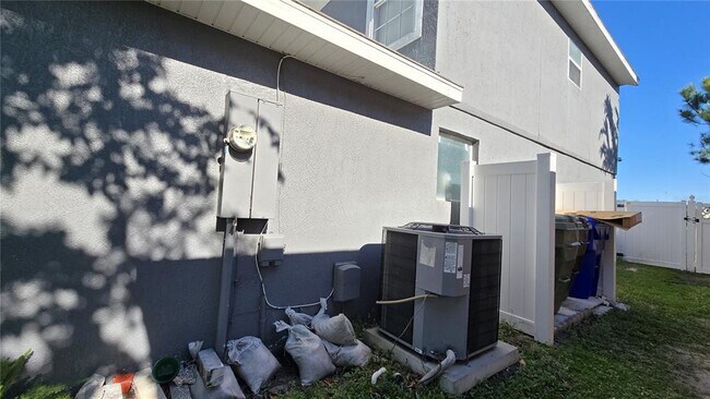 Foto del edificio - 1851 Wimbledon St