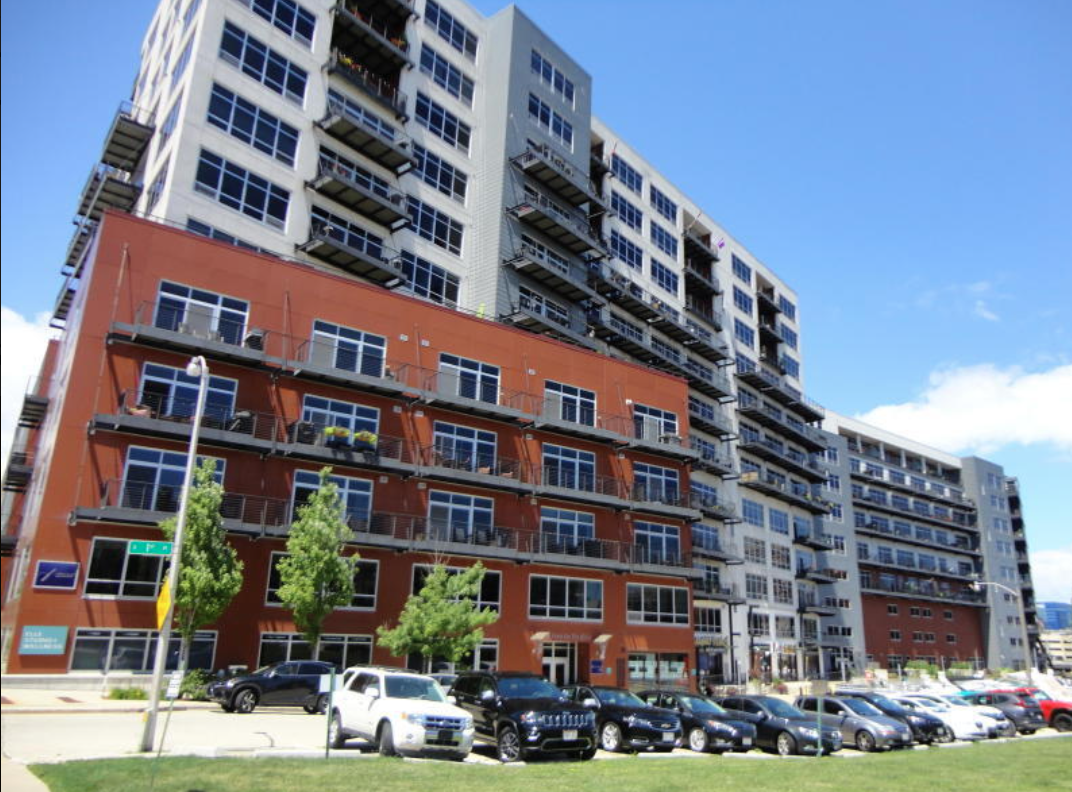 Primary Photo - 106 W Seeboth St