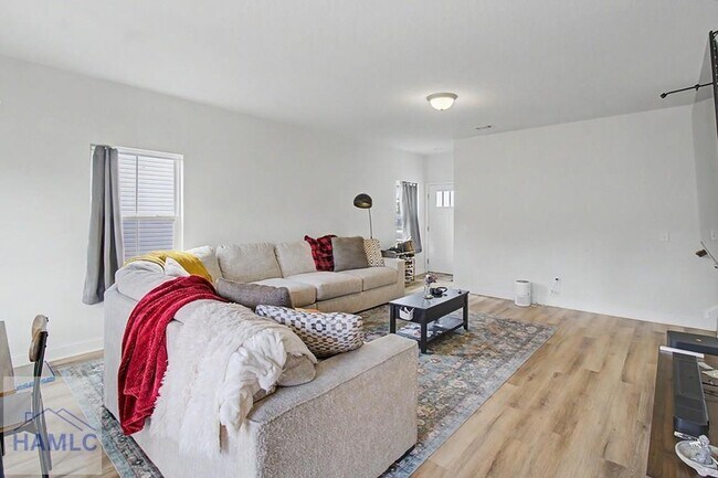 Foto del edificio - 1246 Grayson Ave