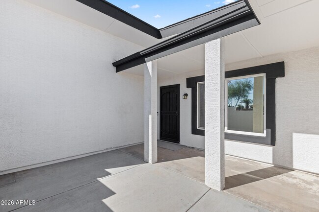 Foto del edificio - 16817 N Meadow Park Dr