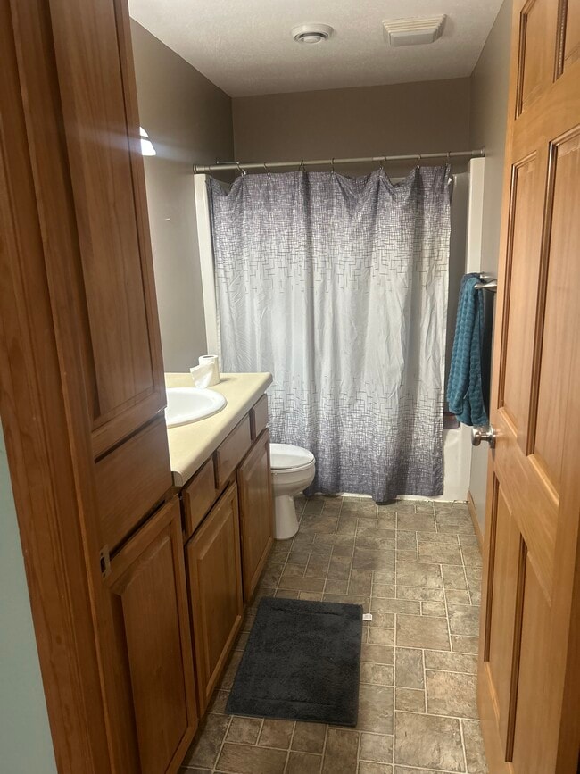 Building Photo - 1801 Lynnette Ct