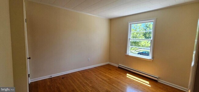 Foto del edificio - 204 E Whitlock Ave