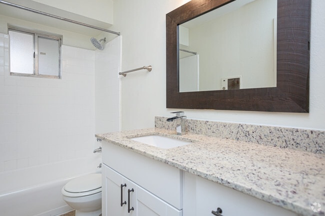 2 BR, 1 BA - 970 SF - Parc at Mid City