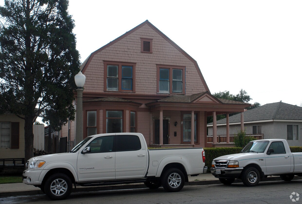 Building Photo - 222 S 8th St