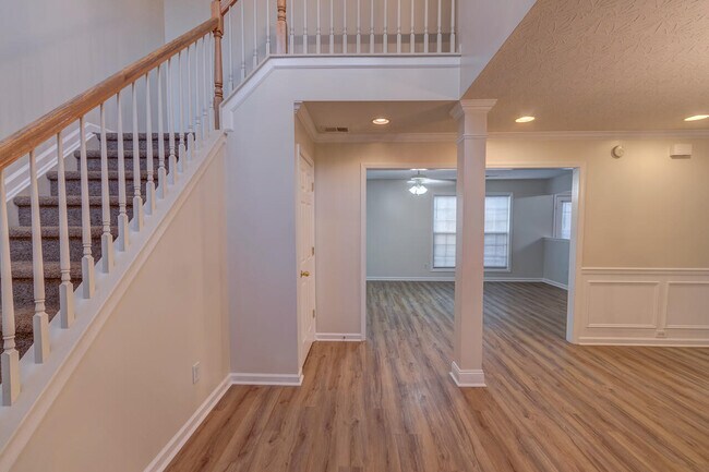 Foto del edificio - 632 Vonbryan Trace