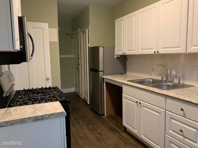 Foto del edificio - Studio, 1 bath Apartment - 1233 Chicago Ave