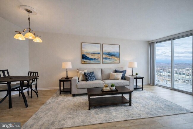 Foto del edificio - 301 N Beauregard St