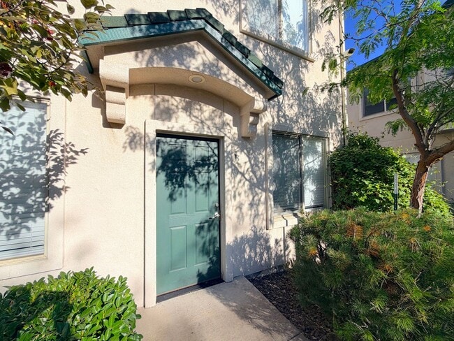 Building Photo - 185 Hillcrest Dr