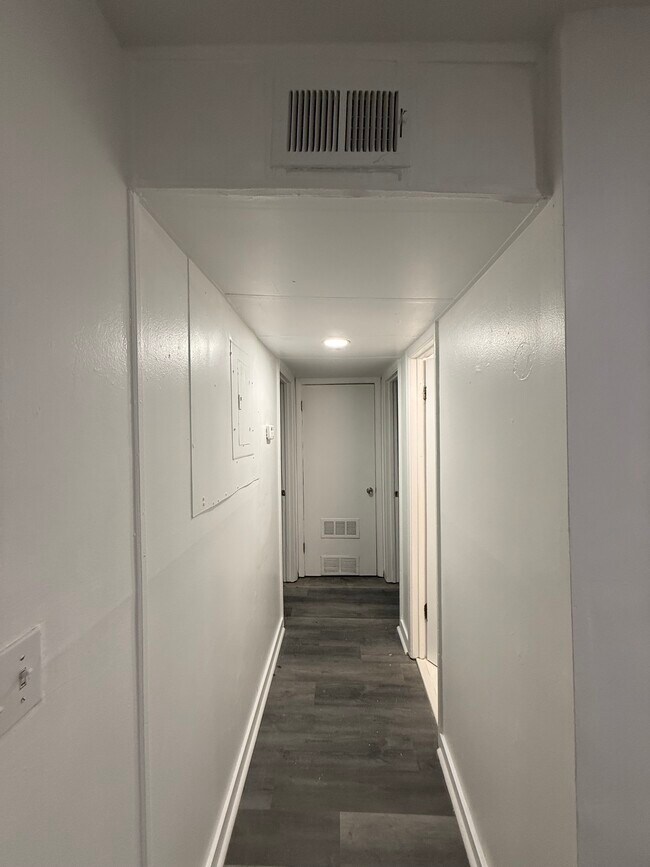 Foto del edificio - 564 Springwood Dr