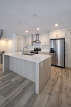 Building Photo - 359 Voyageur Pl