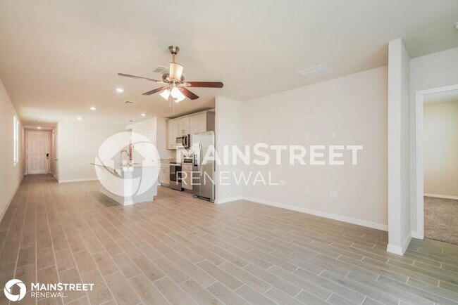 Foto del edificio - 574 Amadoras Way, Saint Cloud, FL 34771