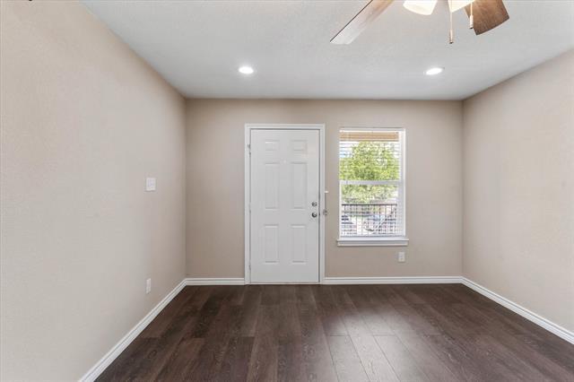 Foto del edificio - 1406 Courtney Pl