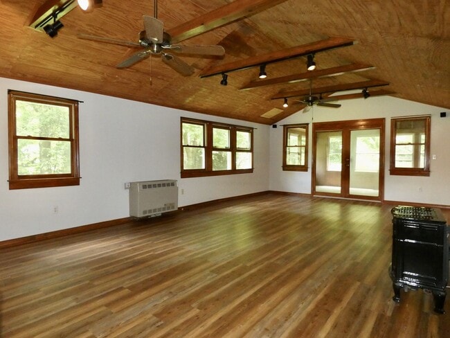 Building Photo - Pisgah Cottage