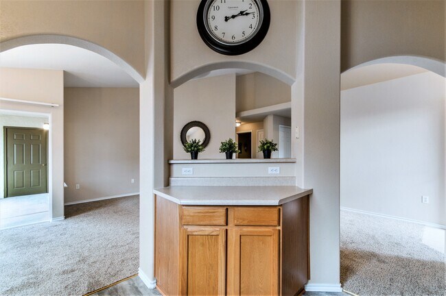 Building Photo - 3747 Riviera Grove
