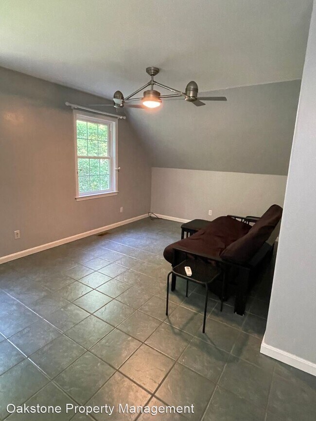 Building Photo - 1 br, 1 bath House - 10125 Alden Rd.