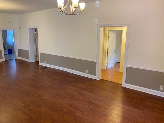 Foto del edificio - 1219 Highland St