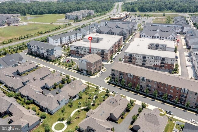 Foto del edificio - 23630 Havelock Walk Ter