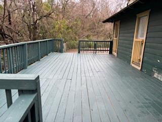 Building Photo - 2122 W Lakeview Dr