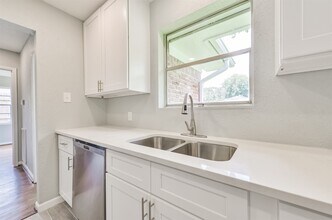 Building Photo - 9631 Bundy Ln
