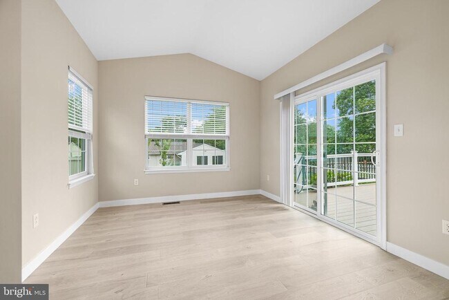 Building Photo - 14 Marlyn Rd