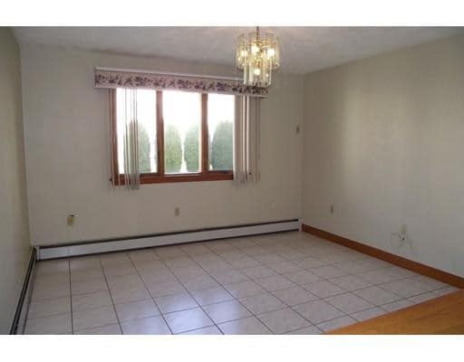 Primary Photo - 1 Caruso Ct
