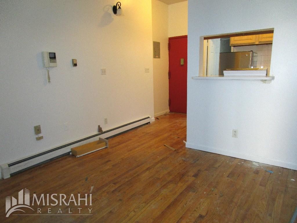Primary Photo - 179 Orchard St