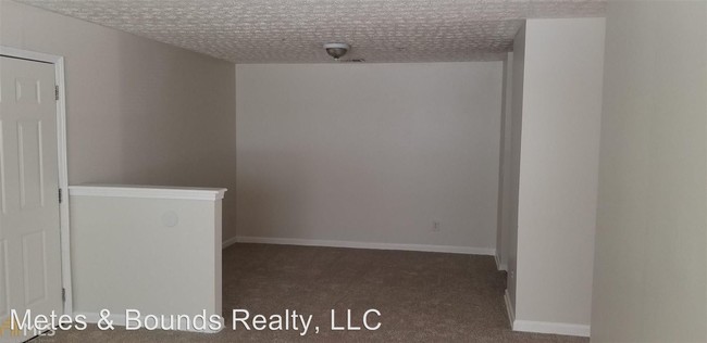 Building Photo - 1302 Fairington Village Dr