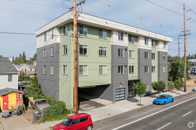 Building Photo - Amanda Courts Apartments