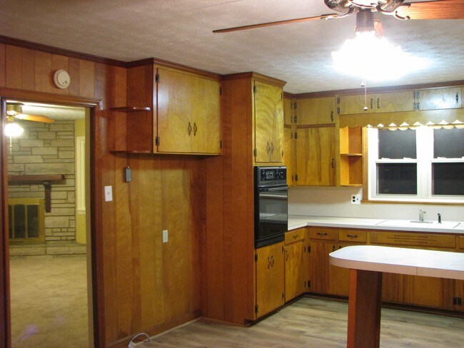 Building Photo - 4171 Brown Oaks Rd