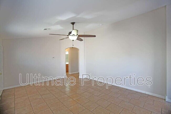 Building Photo - 23774 W Desert Bloom St
