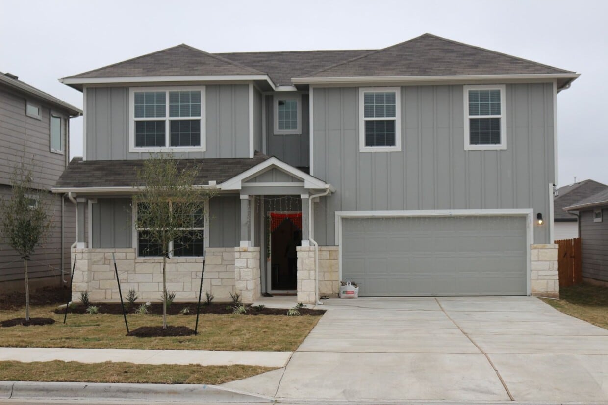 227 Lavaca River Ln, Hutto, TX 78634 House Rental in Hutto, TX