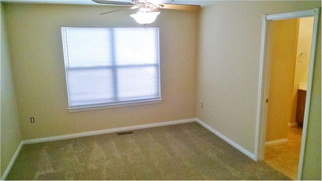 Foto del edificio - 1523 Singh St