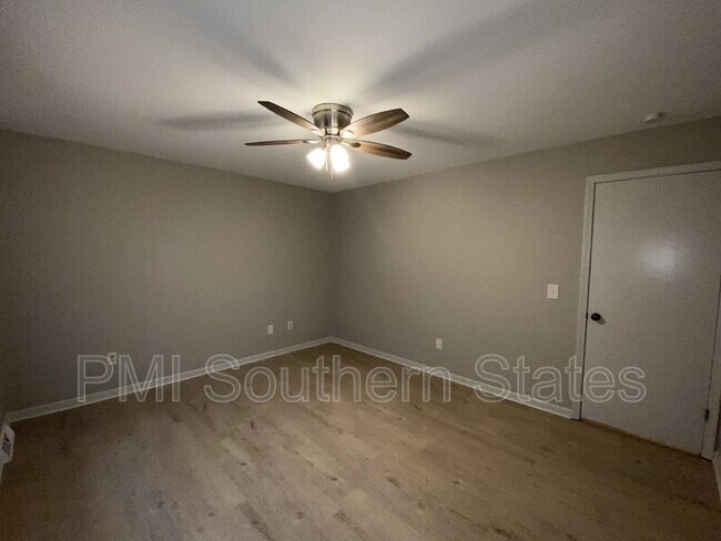 Foto del edificio - 213 Jonesville Rd