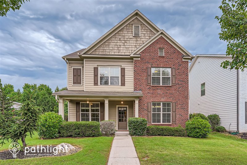 Foto principal - 280 S Village Square