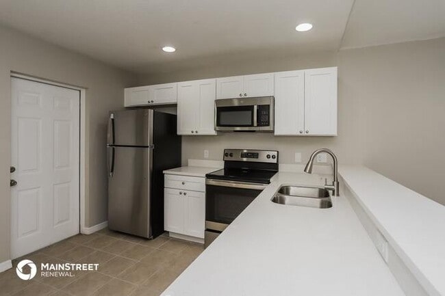 Building Photo - 2716 25th St, Sarasota, FL 34234