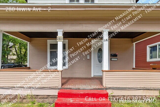 Foto del edificio - 280 Irwin Ave