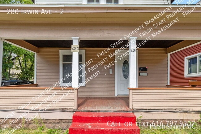 Building Photo - 280 Irwin Ave