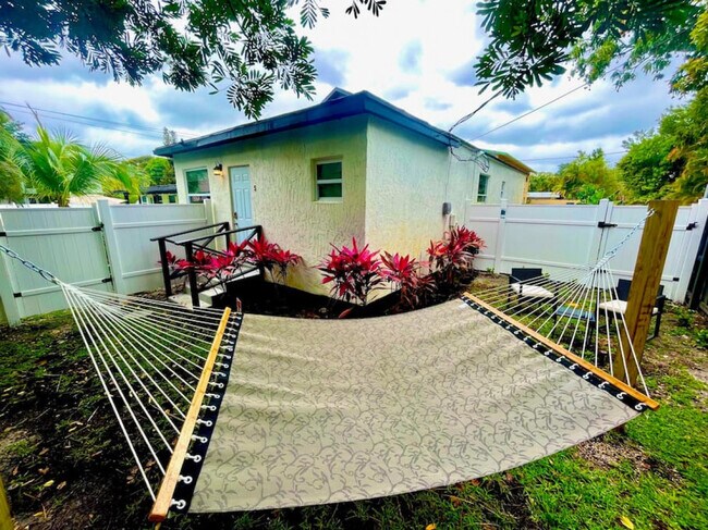 Foto del edificio - 625 NE 13th Ave